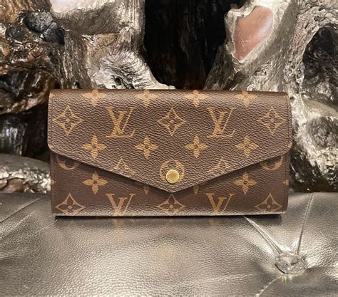 louis vuitton sarah wallet n63209|louis vuitton wallet monogram.